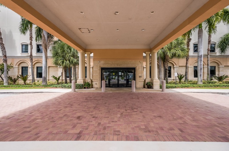 the Palm Beaches - Exterior - ARU